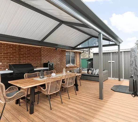 Brite Decking 打造他们梦想的户外空间